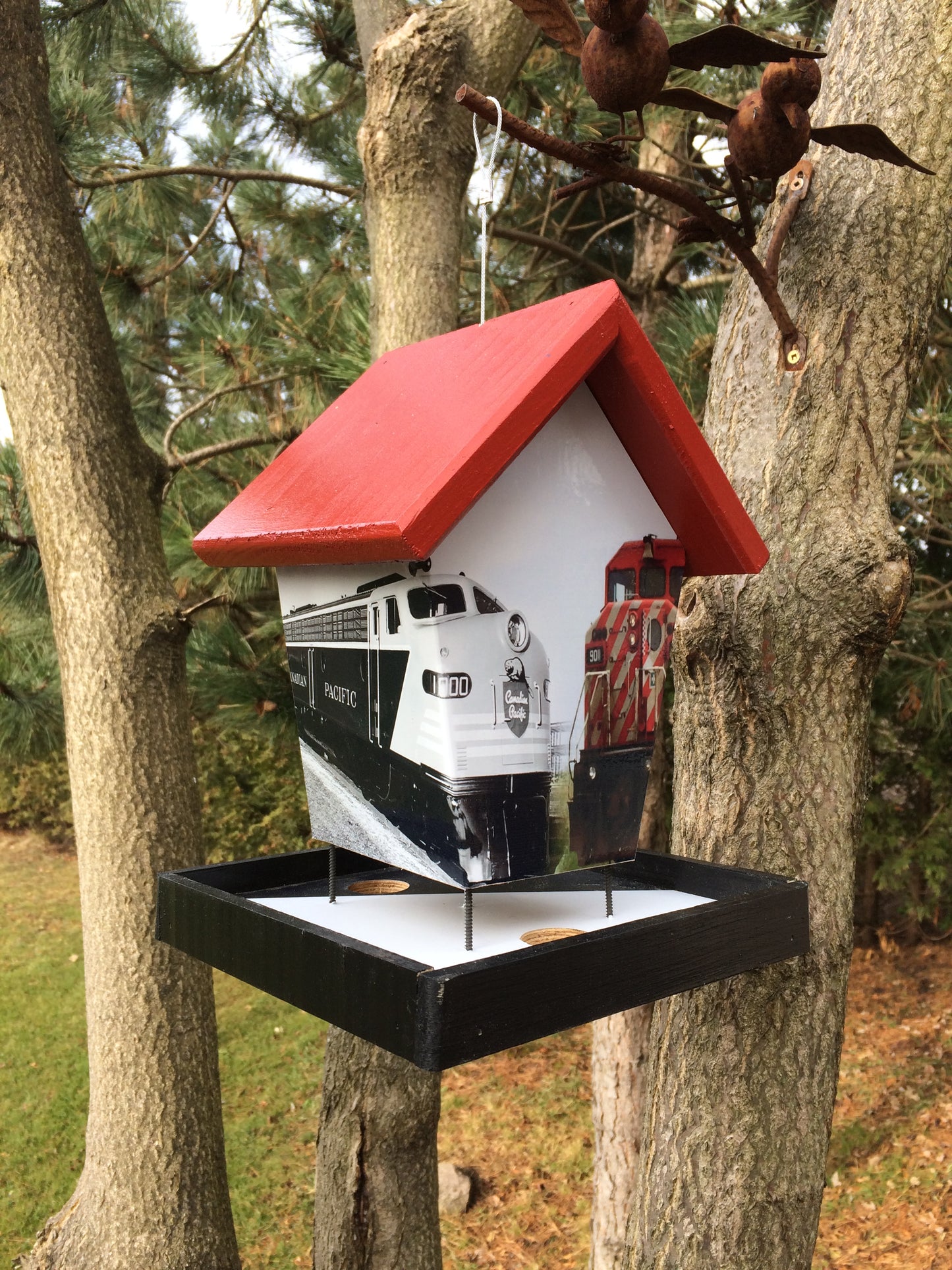 CP Rail bird feeder