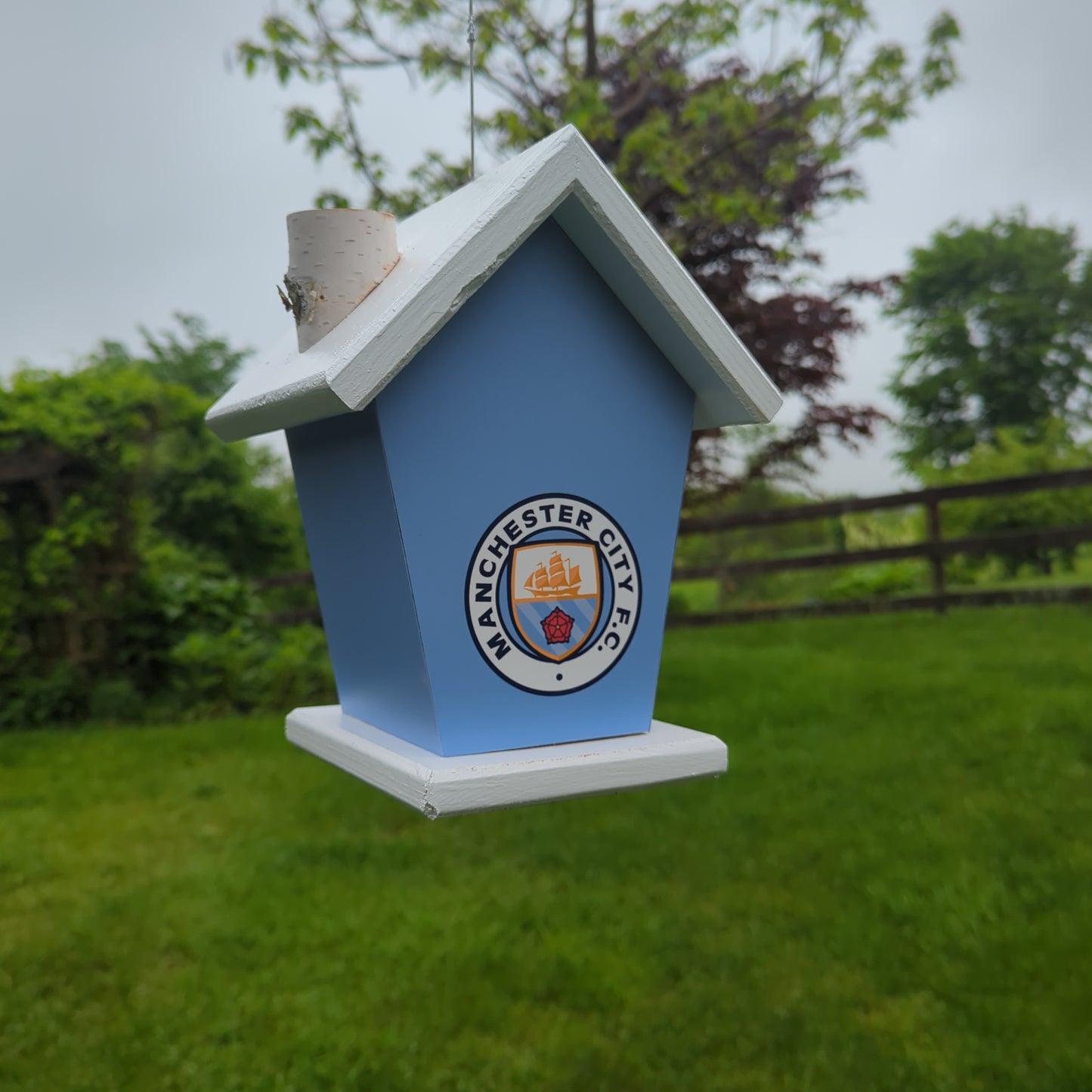 Manchester City Birdhouse Wrapped Four Sides. (Sports)