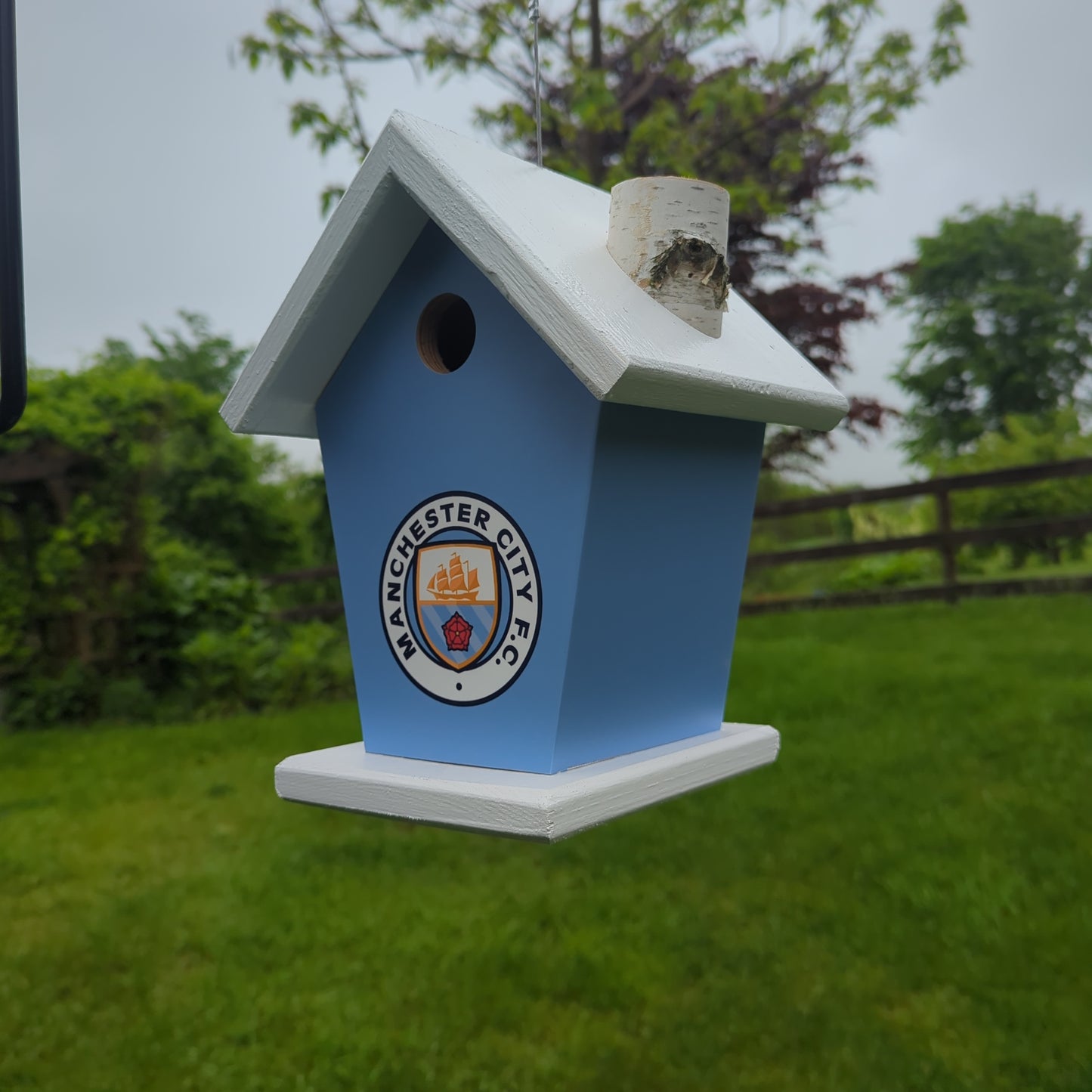 Manchester City Birdhouse Wrapped Four Sides. (Sports)