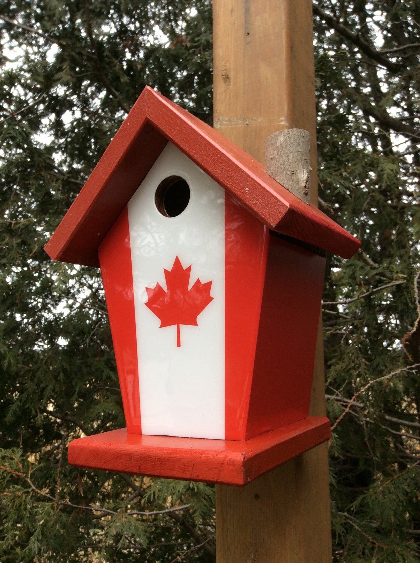 Canada flag Birdhouse
