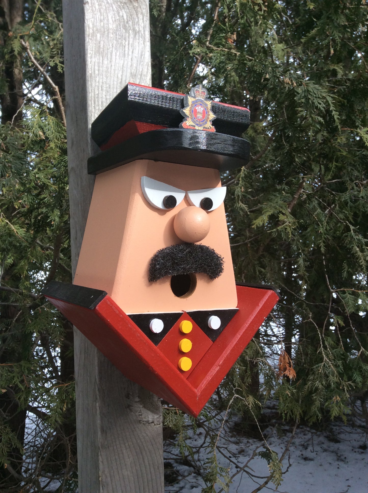 Royal Regiment of Canada Birdhouse
