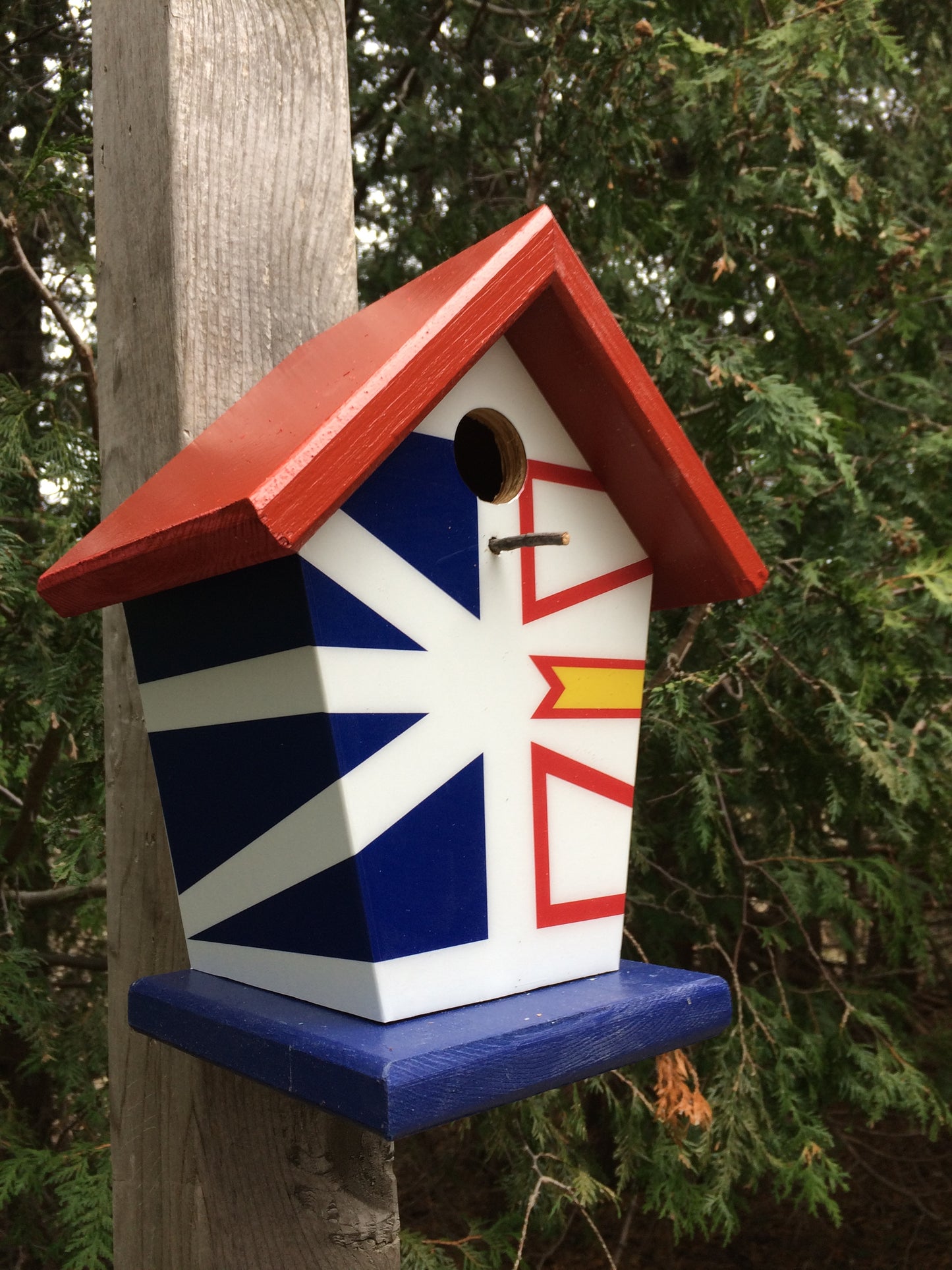 Newfoundland Birdhouse