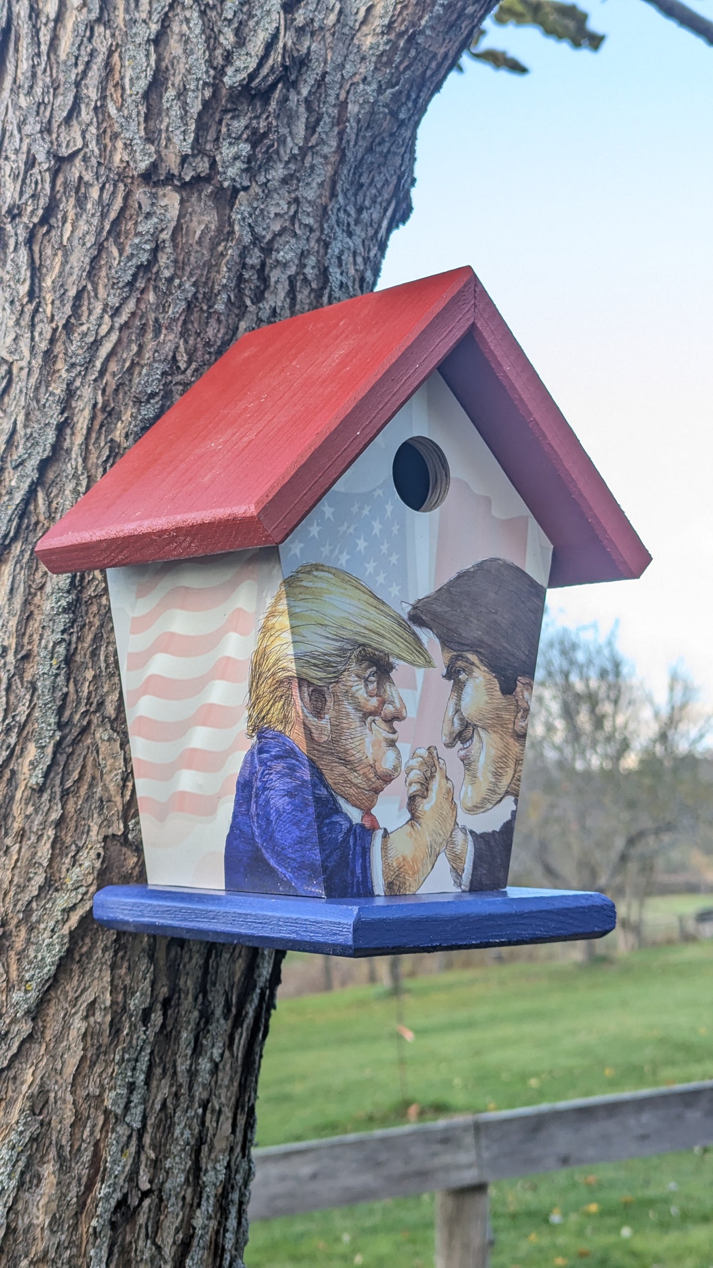 Trump V Trudeau Birdhouse