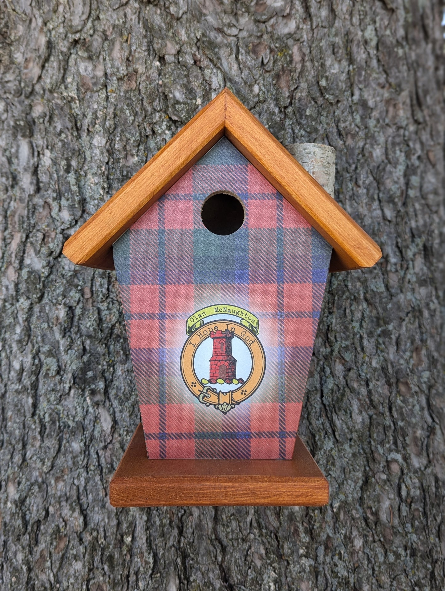 McNaughton, Tartan & Crest