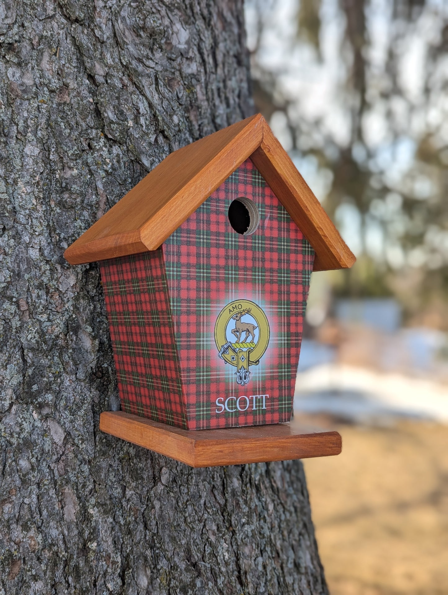 Scott Tartan & Crest Birdhouse