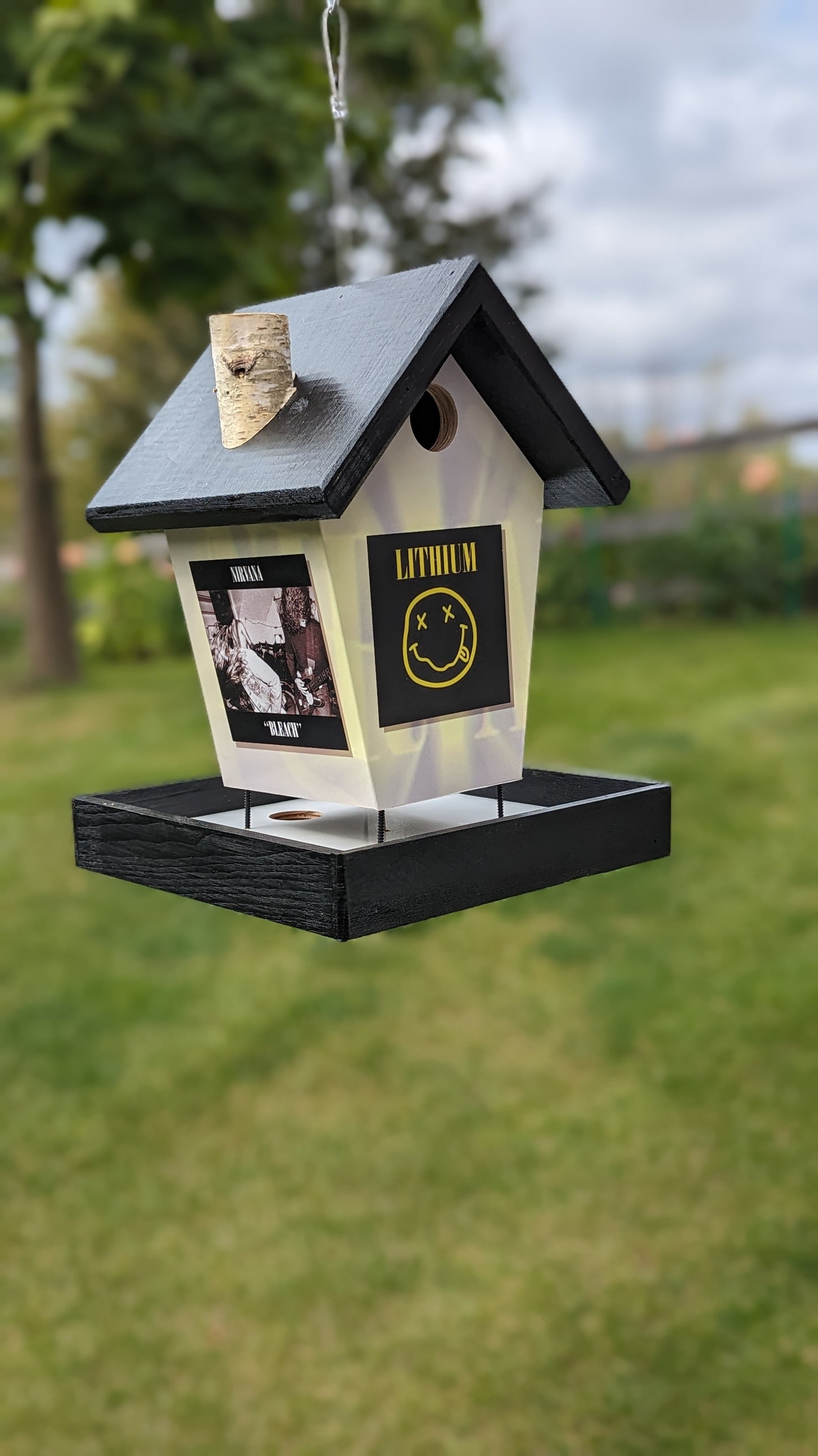 Nirvana Bird Feeder Music
