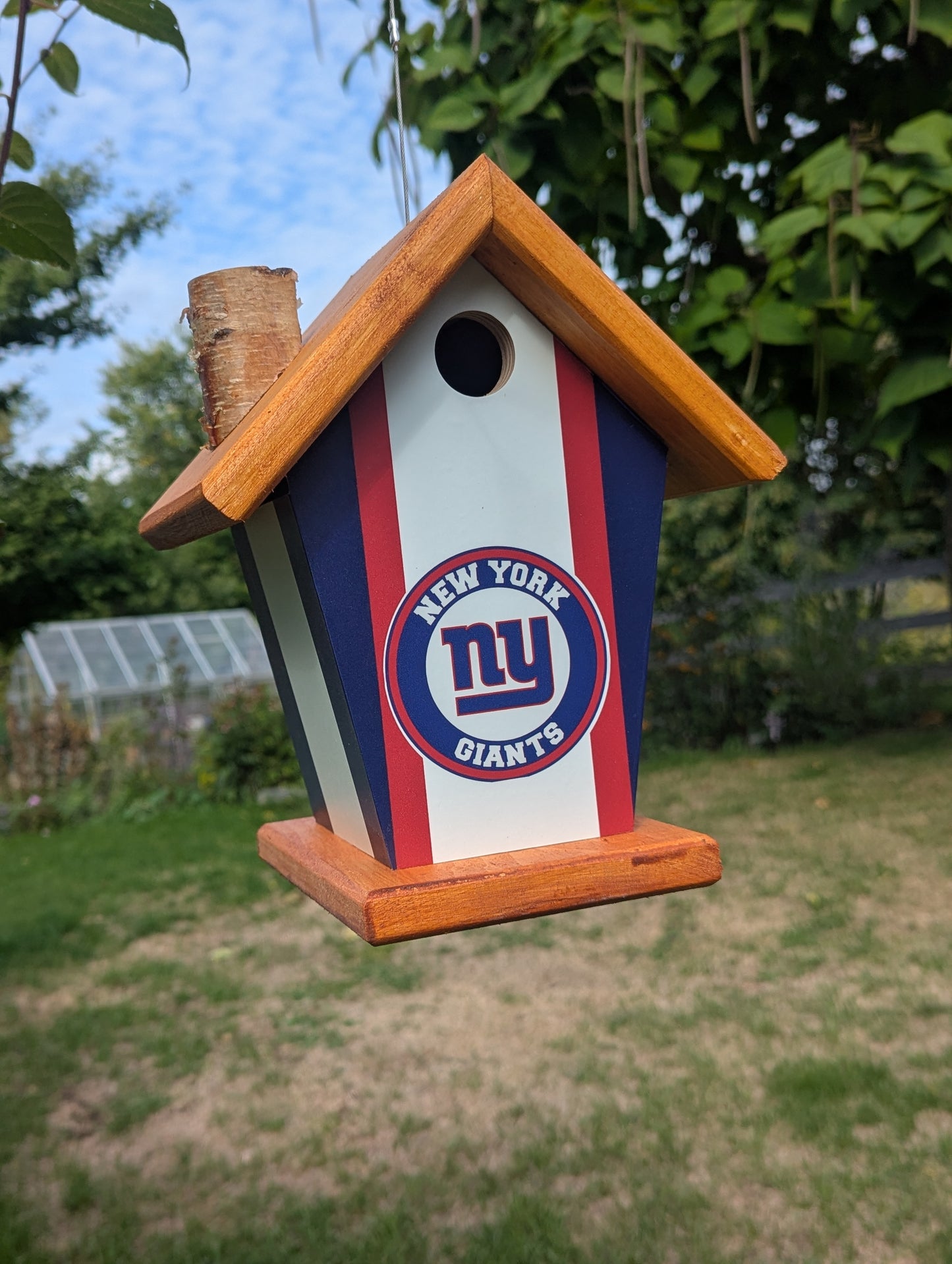 New York Giants four-sided birdhouse