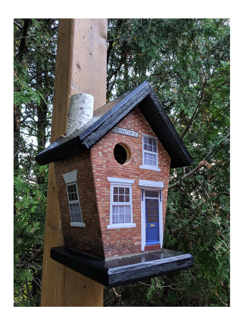 Coronation Street (Black Roof Black Base) Birdhouse/Feeder