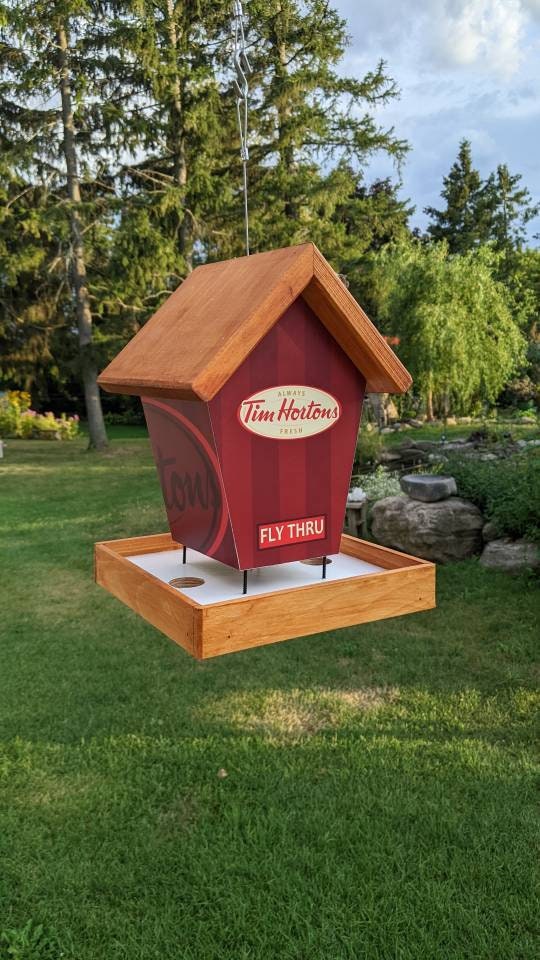 Coffee Lovers Fly Thru Bird Feeder
