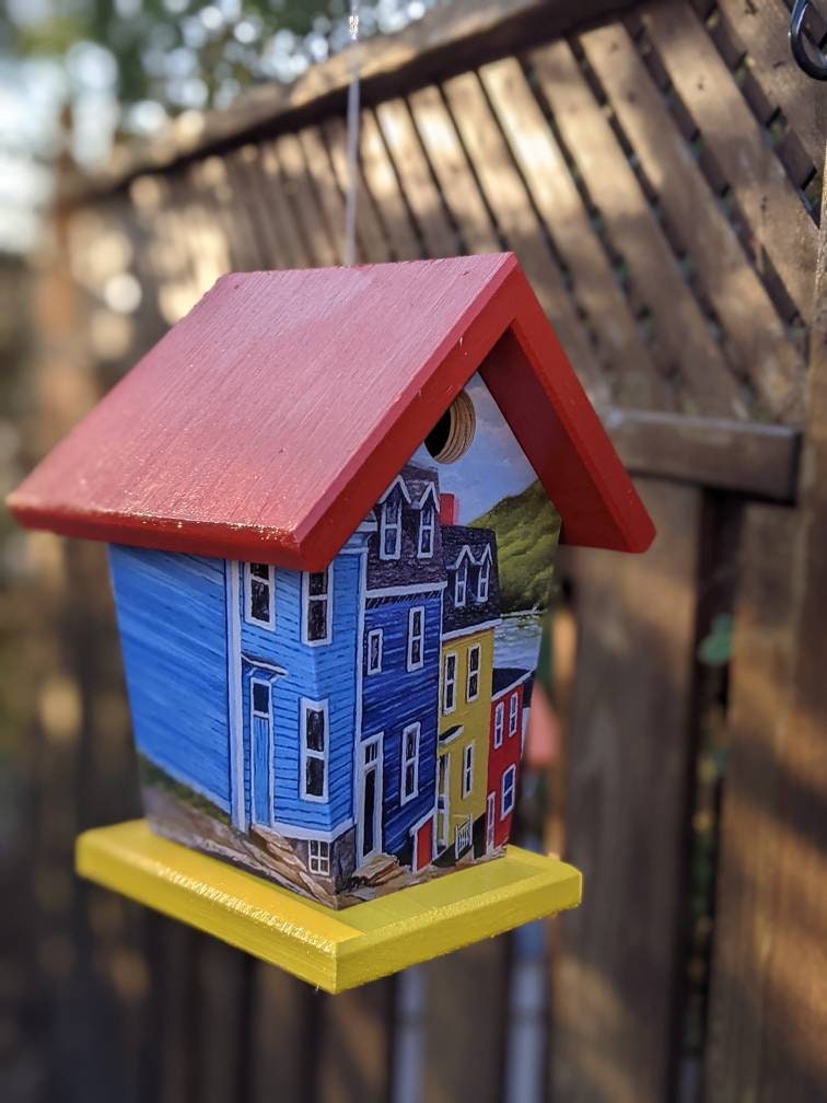 Jelly Bean Row Birdhouse