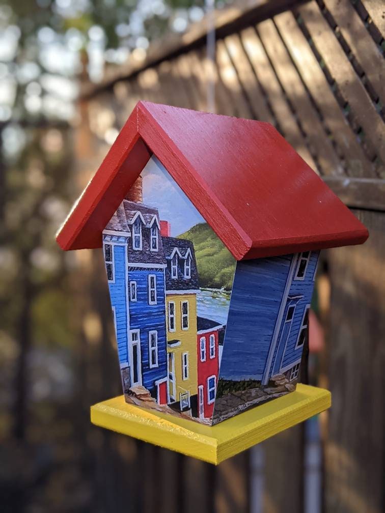 Jelly Bean Row Birdhouse