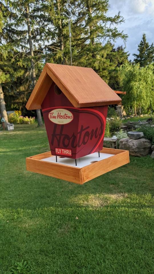 Coffee Lovers Fly Thru Bird Feeder