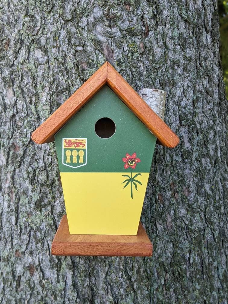 Saskatchewan Flag Birdhouse