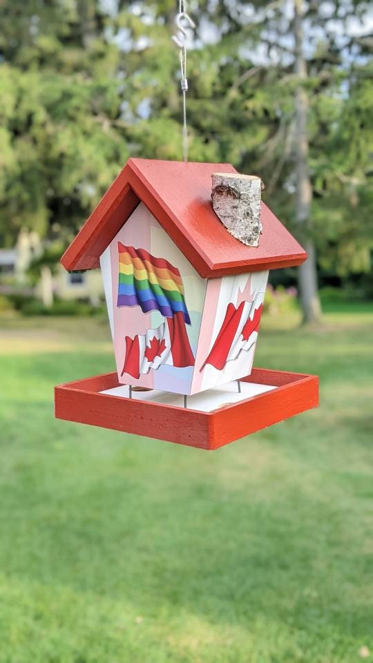 Canadian Pride Bird Feeder