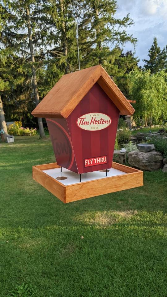 Coffee Lovers Fly Thru Bird Feeder