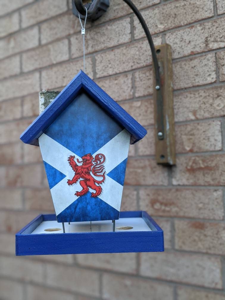 Scotland(Blue Roof) Bird Feeder