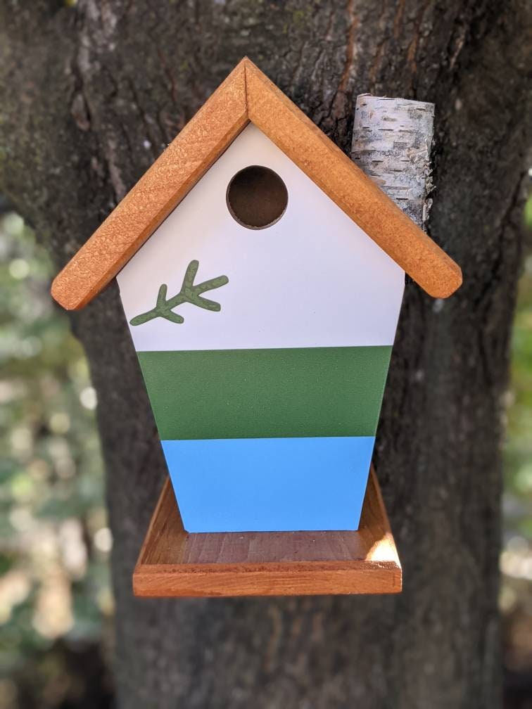 Labrador Flag Birdhouse