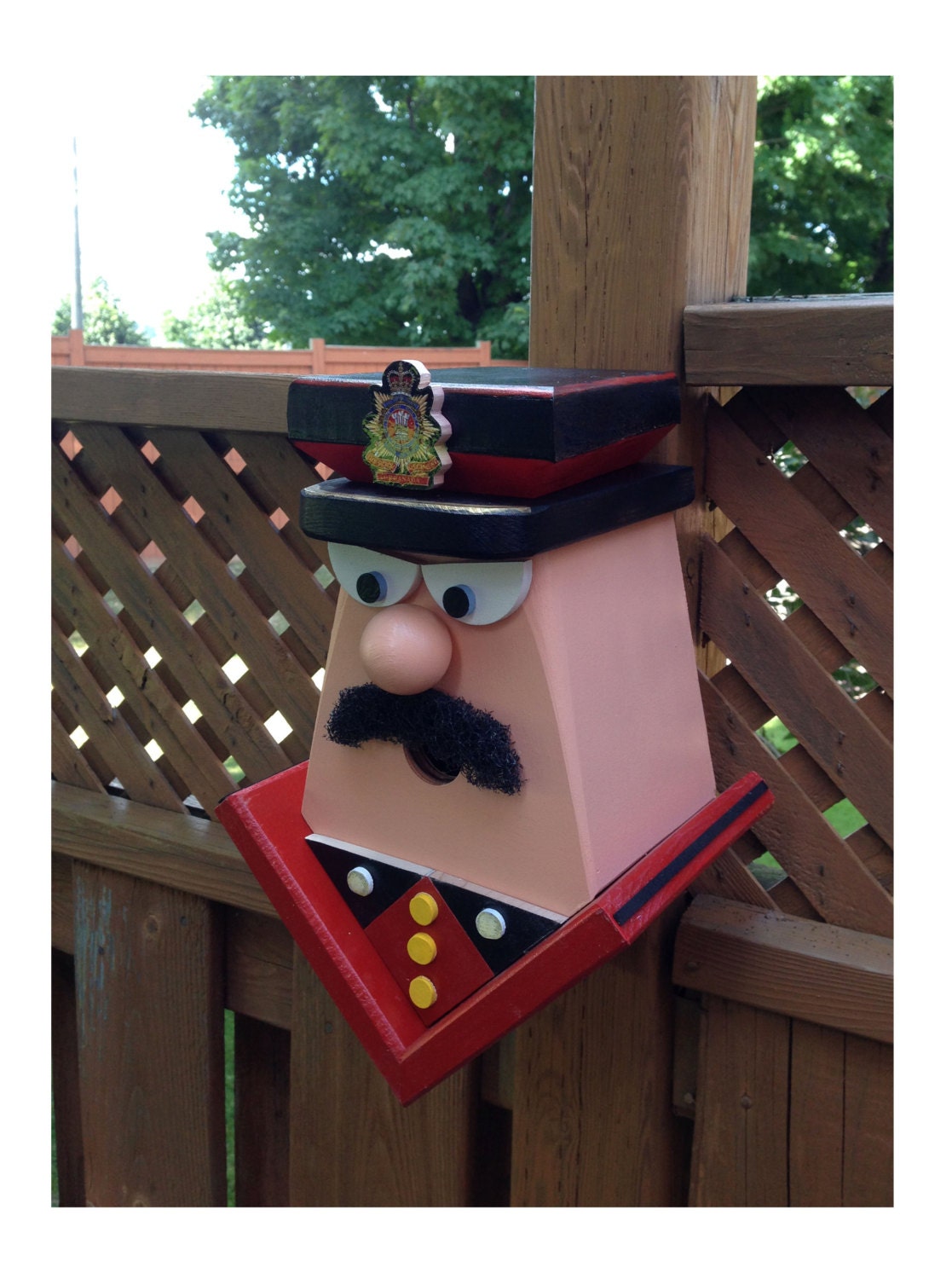 Royal Regiment of Canada Birdhouse