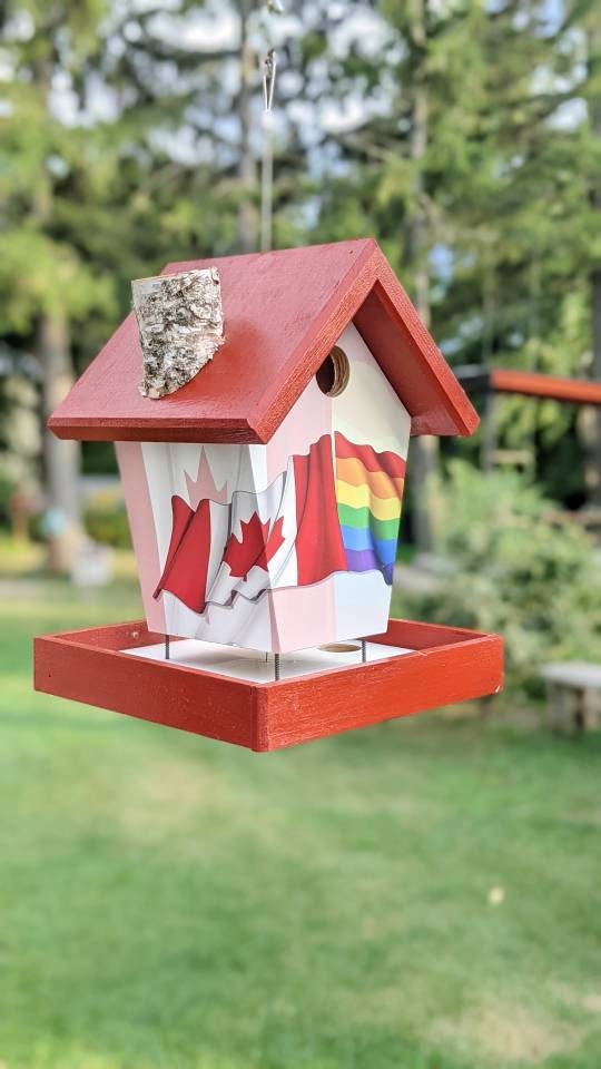 Canadian Pride Bird Feeder