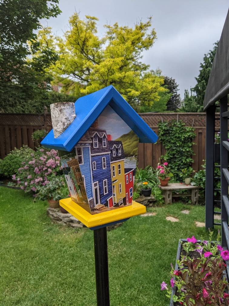 Jelly Bean Row Blue Roof Birdhouse