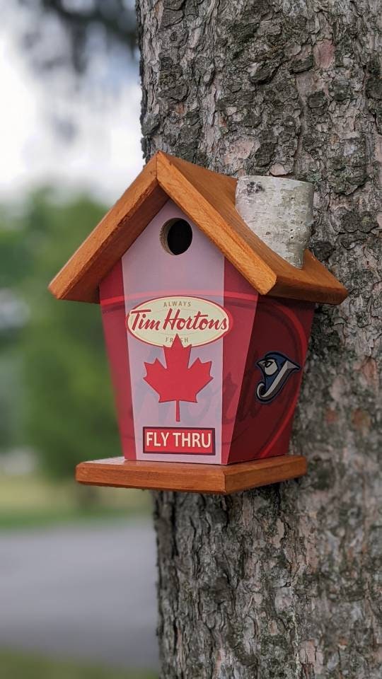 True Canadian Birdhouse