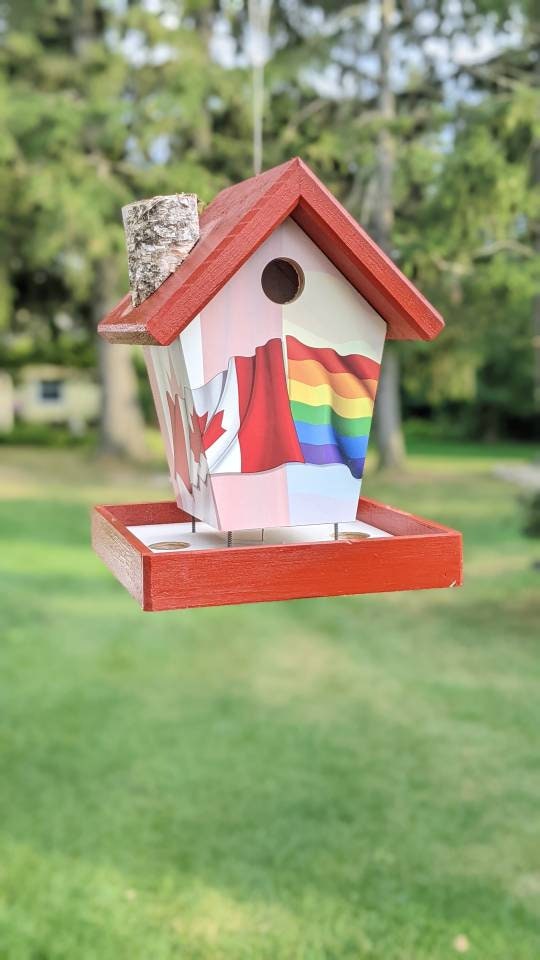 Canadian Pride Bird Feeder