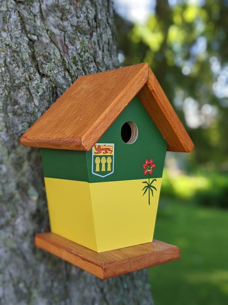 Saskatchewan Flag Birdhouse