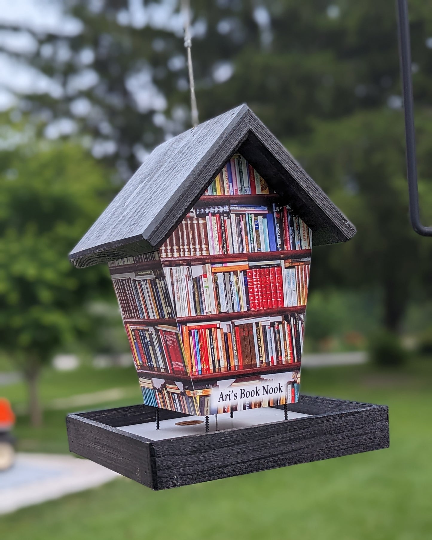 Book Lovers bird feeder.