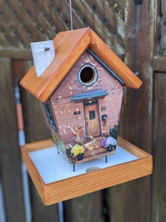 Whitby Cottage (Stained Roof) Bird Feeder/Birdhouse