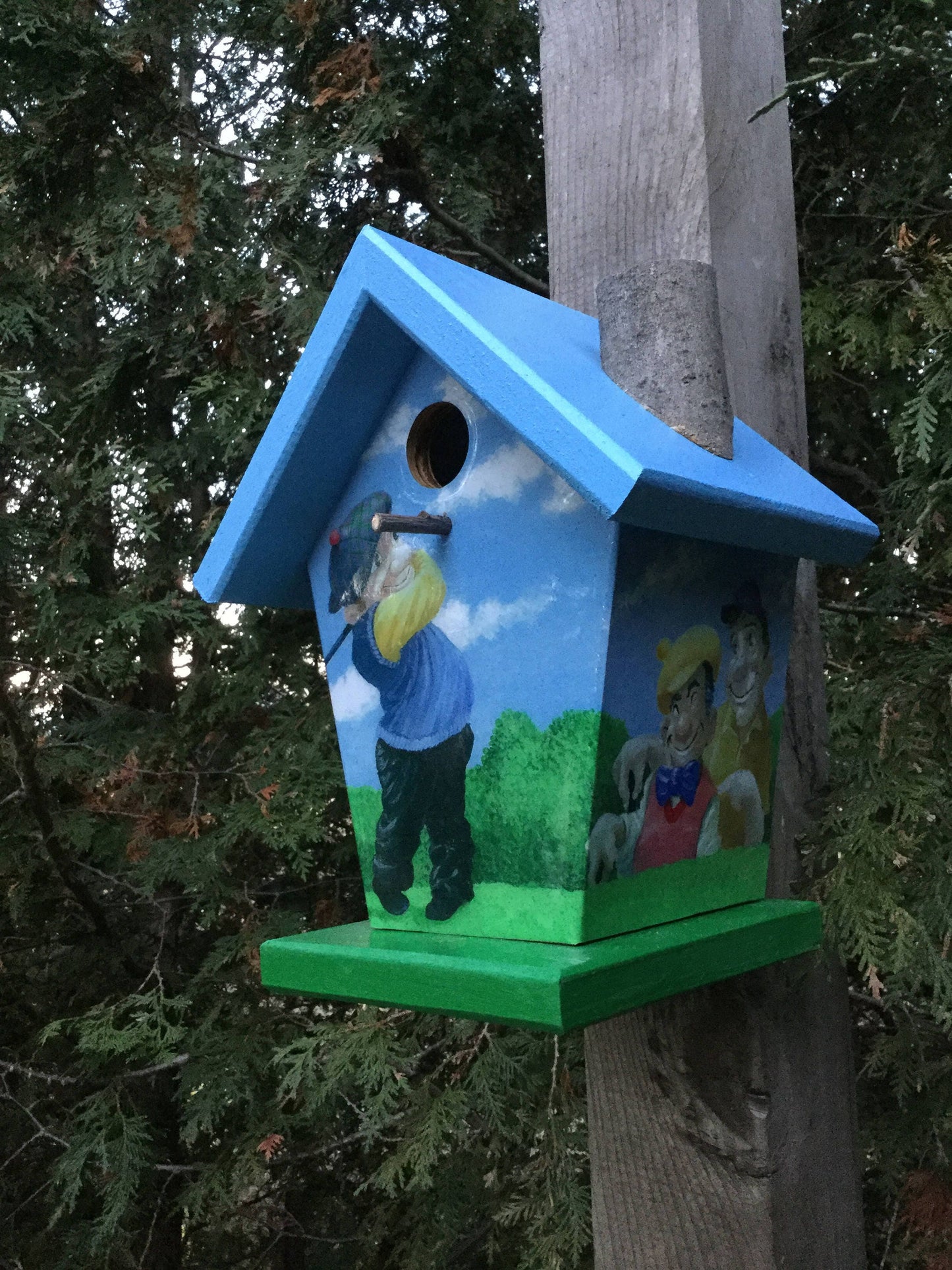 Golfer (Blue Roof & Green Base) Birdhouse/Feeder