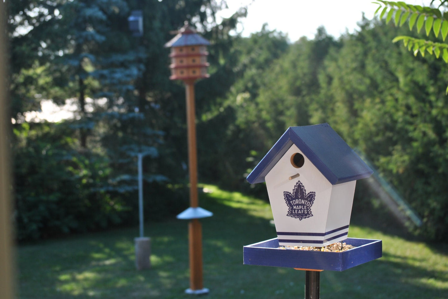 Toronto Maple Leafs Birdfeeder/Birdhouse