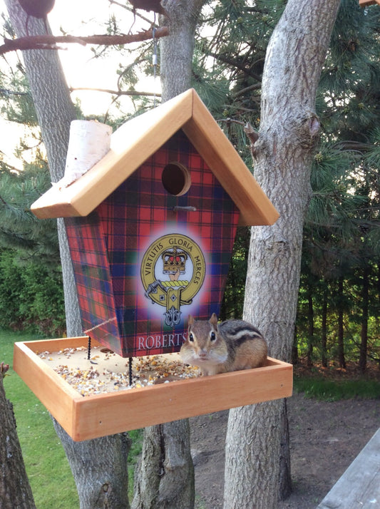 Robertson Crest & Tartan (Stained Roof) Bird Feeder/ Birdhouse