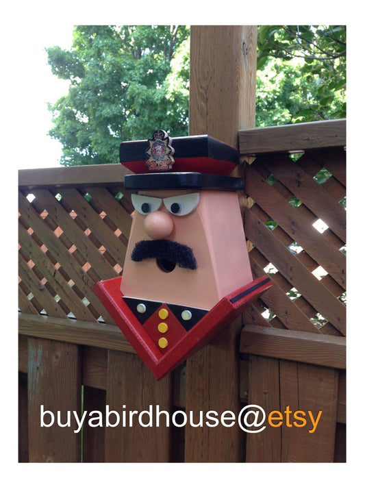 Royal Regiment of Canada Birdhouse