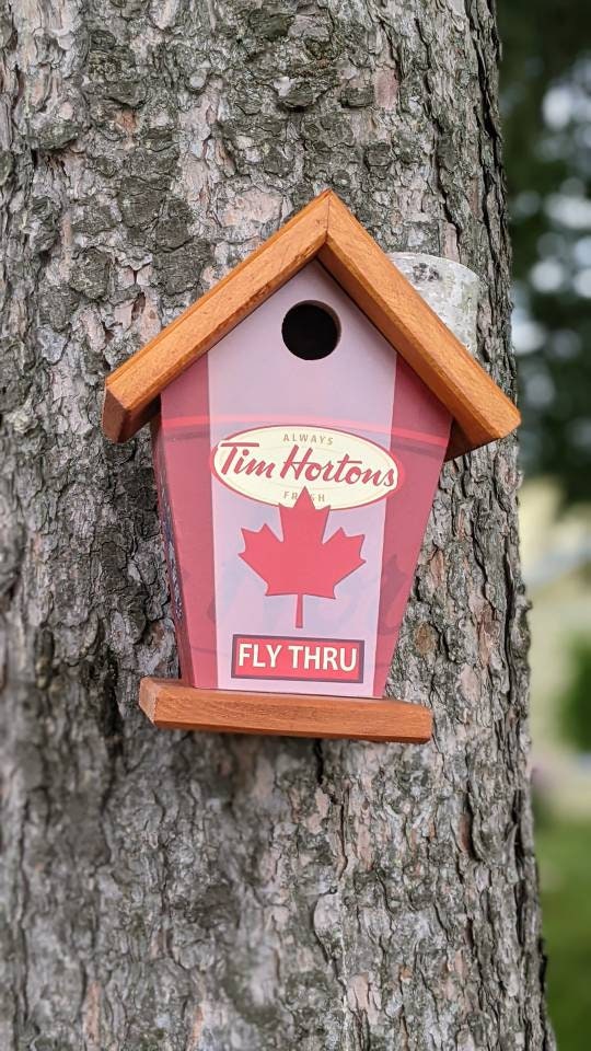 True Canadian Birdhouse/Feeder